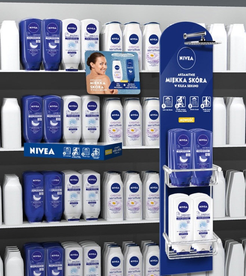 in hanger quảng cáo